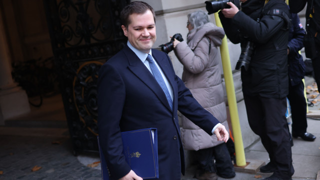 Britain`s Immigration Minister Robert Jenrick arrives for a Cabinet meeting at Downing Street in London, Britain, 22 November 2023. EPA/NEIL HALL