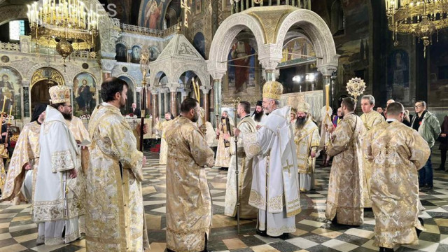 A festive St. Basil's Liturgy is celebrated in the Patriarchal Cathedral "St. Alexander Nevsky" in the Bulgarian capital Sofia, reported BGNES.