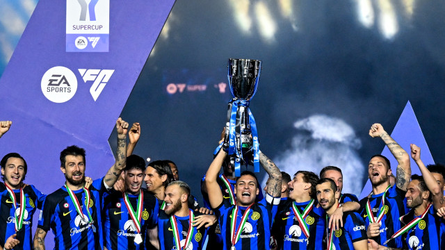 Martinez matches Vieri feat as Inter win third consecutive Italian Super Cup