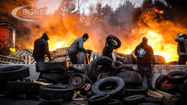 Hundreds of farmers block highways across the Netherlands