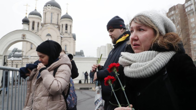 Supporters of Alexei Navalny began flocking to the Church of the Icon of the Mother of God who quenches my sorrows