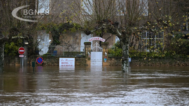 French rescuers are searching for 7 people, including two children, who went missing after strong storms in the south of the country