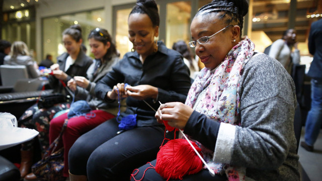 Can knitting slow global warming?