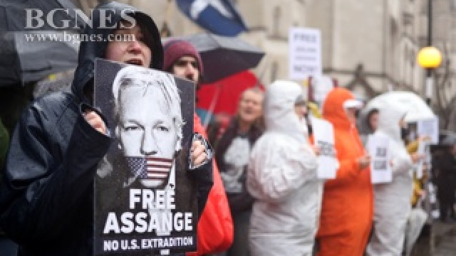 Julian Assange will not be extradited immediately