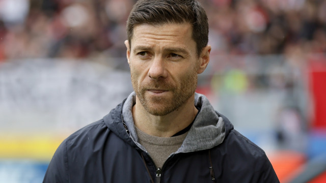 Xabi Alonso will remain at Bayer Leverkusen next season