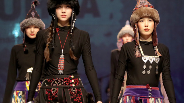 Fashion show featuring traditional Kyrgyz elements held in Bishkek