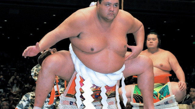 First foreign-born sumo grand master dies