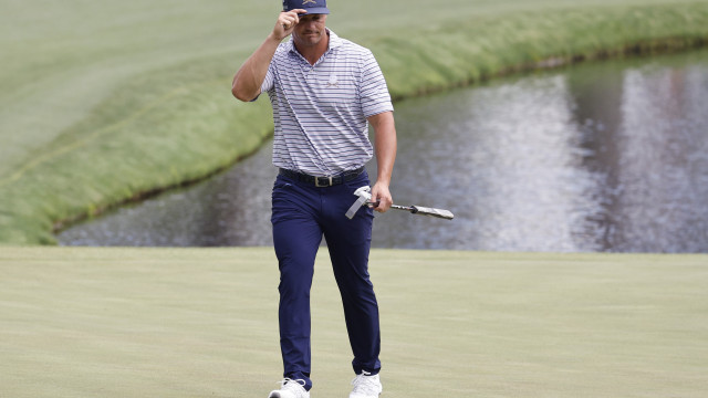 DeChambeau leads Scheffler by one stroke after opening day at the Masters