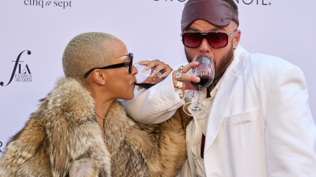 Doja Cat Brings Glass of Wine & Suitcase to Daily Front Row Fashion Awards