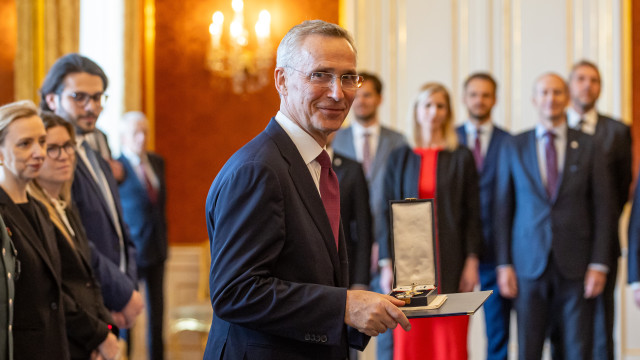 Stoltenberg: Time for NATO to review restrictions on Ukrainian strikes in Russia