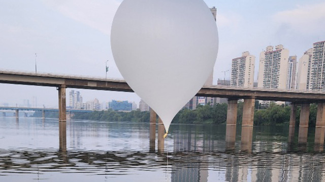 North Korea sends 300 more junk balloons to the South