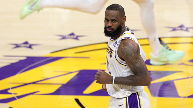 LeBron James and his son will play together in the LA Lakers