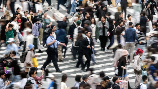 Japanese urged to avoid panic-buying as megaquake fears spead