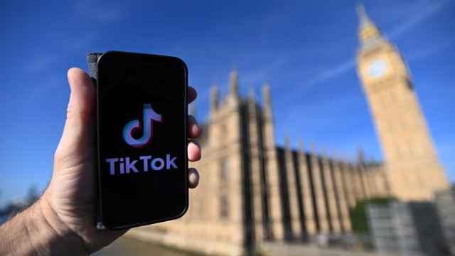 Are TikTok users harming performers by speeding up their songs?