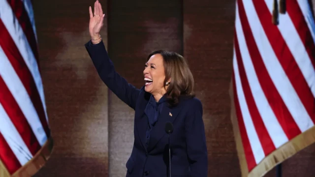 Harris formally accepts the Democratic Party's presidential nomination