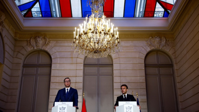 French press: Macron ran to the pro-Putin Vucic in the midst of an internal political crisis