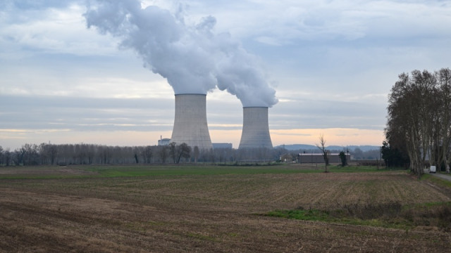 New French nuclear reactor resumes operation