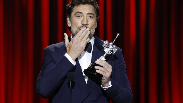 Javier Bardem gave an emotional speech while accepting an award at the Spanish Film Festival