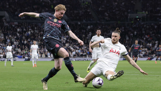 Tottenham against Manchester City in the fourth round of Carabao Cup