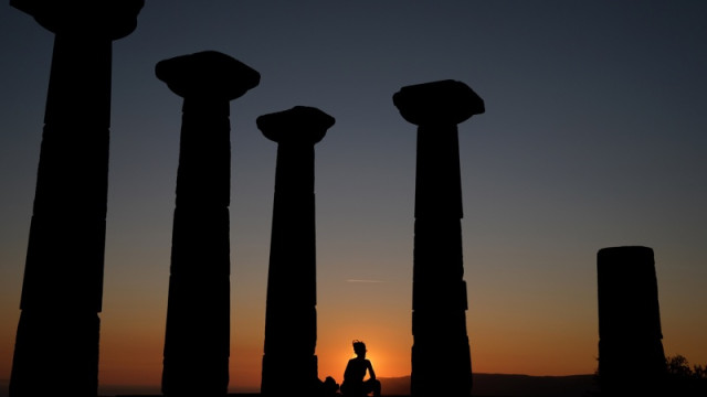 Turkey begins restoration of ancient temple in Antalya