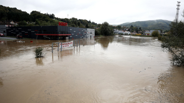 At least 20 dead after floods in Bosnia and Herzegovina