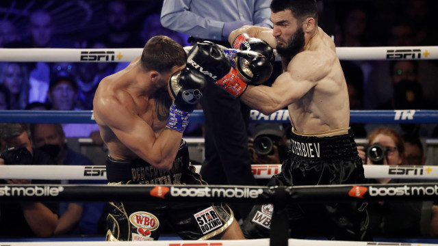 Beterbiev beat Bivol for undisputed light heavyweight crown