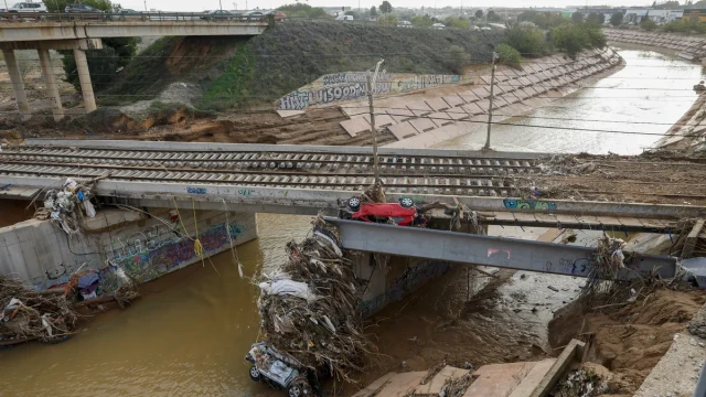 Spain unveils aid plan a week after catastrophic floods