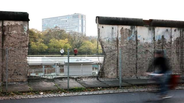 Germany commemorates 35 years since the fall of the Berlin Wall under the motto "Preserving Freedom"