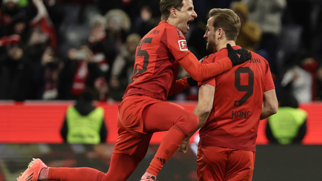 Harry Kane scores hat-trick for yet another Bayern victory