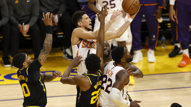 Phoenix inflicted Golden State a fourth straight loss in NBA