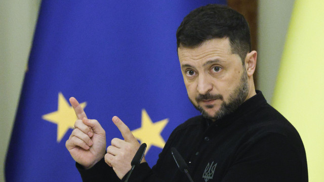 Zelensky: Ukraine aims to open all negotiating clusters with EU in 2025