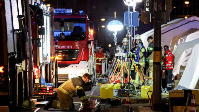 Two people killed after car crashes into Christmas market in Germany, 15 with serious injuries