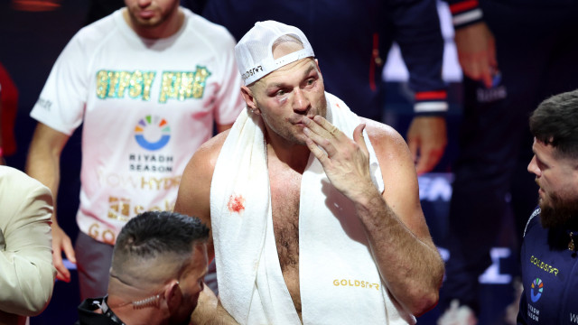 Fury: They robbed me, Usyk got a Christmas present