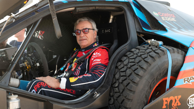 62-year-old Carlos Sainz ready to defend Dakar Rally title