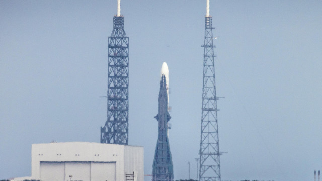 Blue Origin's New Glenn rocket heads to space