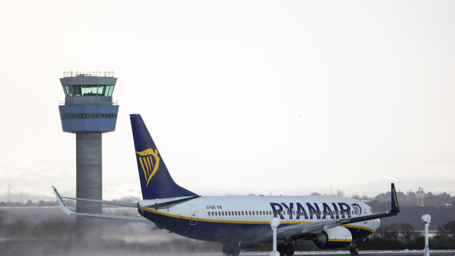 Ryanair reports profit growth on higher passenger numbers and increased fares